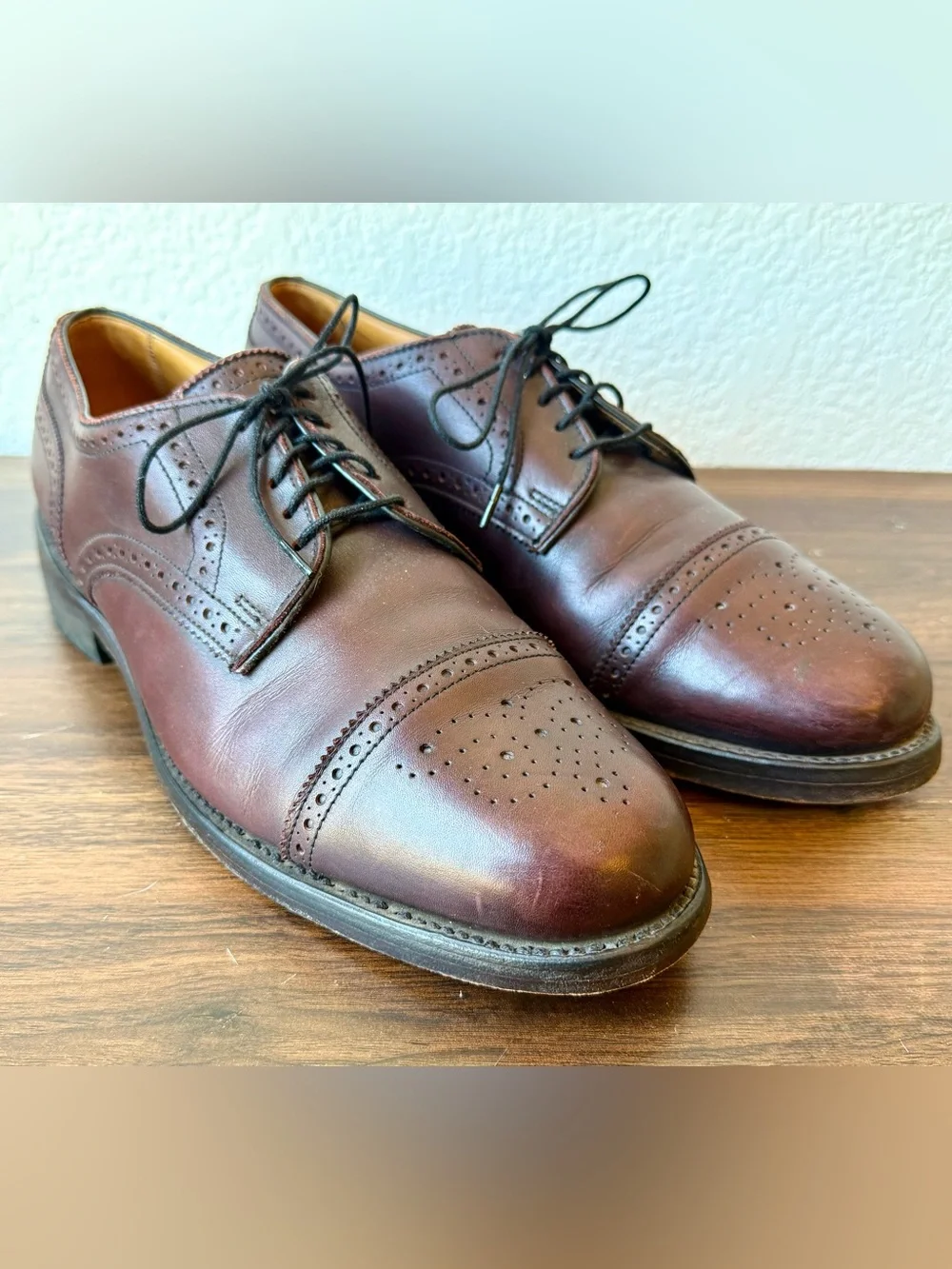 Allen Edmonds Brown/Burgundy Leather Brogue Cap-Toe Oxfords Size 10 D